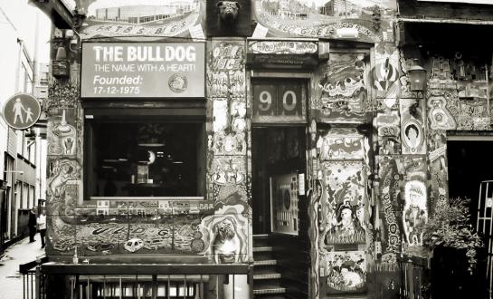 Het Bulldog Café